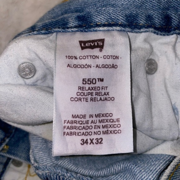 Custom Mickey Mouse Levi 550s​ - Picture 7 of 9